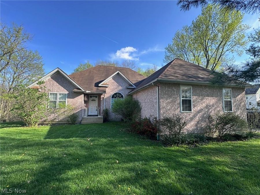 156 Penrose Court , Elyria, OH 44035 Photo 1