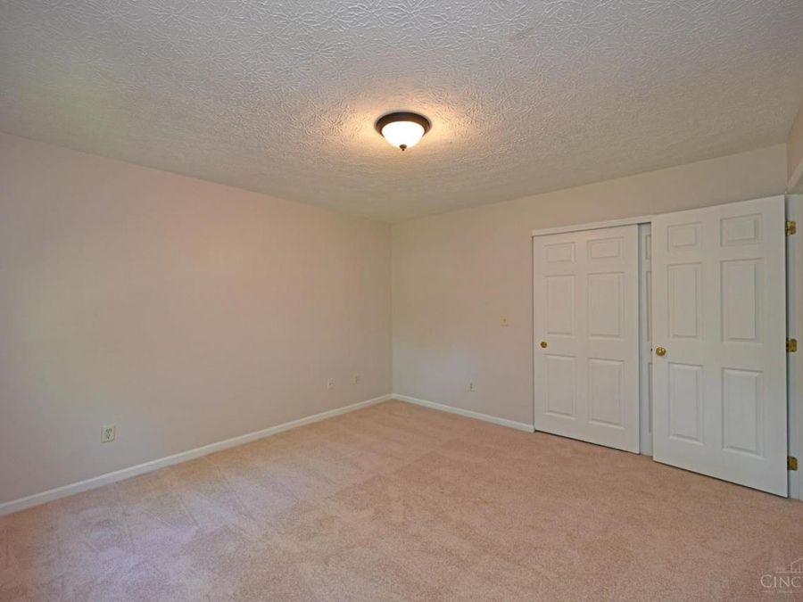 6415 Roth Ridge Drive, Miami Township, OH 45140 Photo 34
