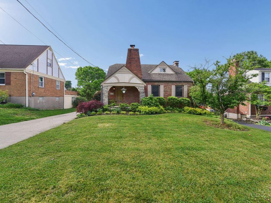 2741 Jessup Road, Green Township, OH 45239 Photo 2