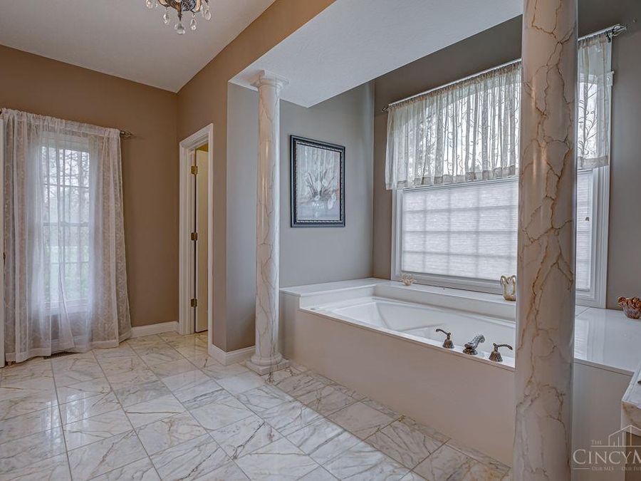 218 Random Drive, Hamilton, OH 45013 Photo 31