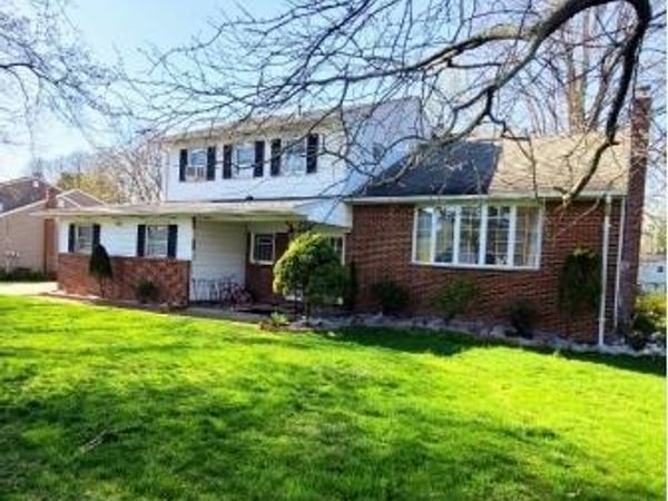 29 E Ventnor Drive , Edison, NJ 08820