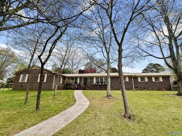1913 Garner Street, Scottsboro, AL 35769