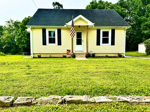 114 Collier Ave , Shelbyville, TN 37160
