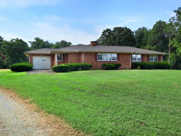 3426 Old Rock Island Rd , Rock Island, TN 38581
