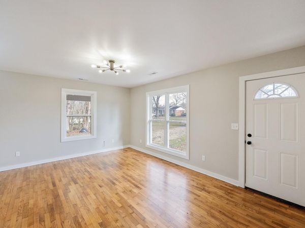 366 Kentucky Ave S, Parsons, TN 38363