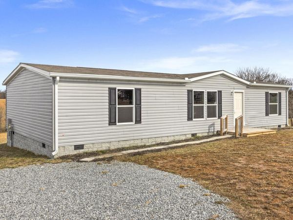 1501 Fairfield Rd , Westmoreland, TN 37186