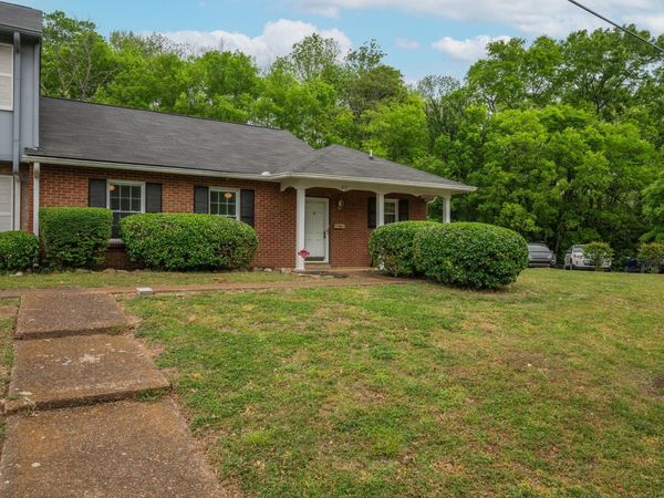 5601 Country Dr , Unit 213, Nashville, TN 37211