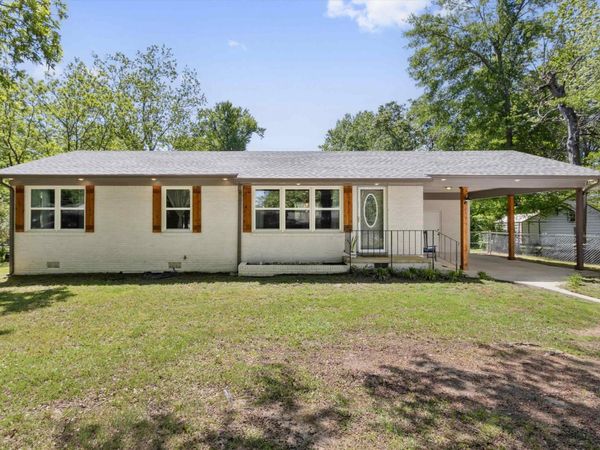 679 COLEMAN AVE , Holly Springs, MS 38635
