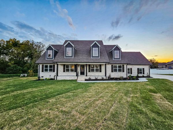 607 Apple Blossom Trl , Shelbyville, TN 37160
