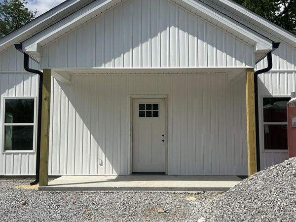 310 May St , Lawrenceburg, TN 38464