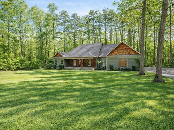 735 SANDPIPER PT, Counce, TN 38326