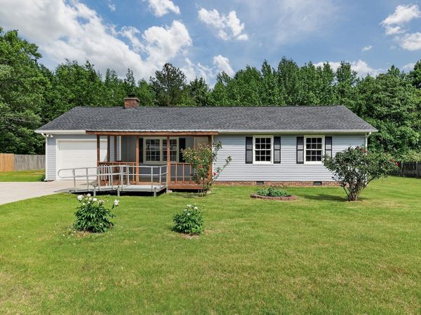 16 Hattie Dr , Fayetteville, TN 37334