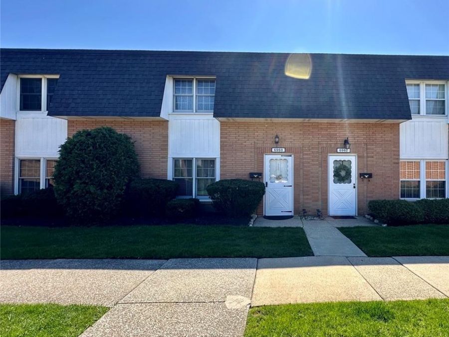 6960 S Parkway Drive , Middleburg Heights, OH 44130 Photo 1