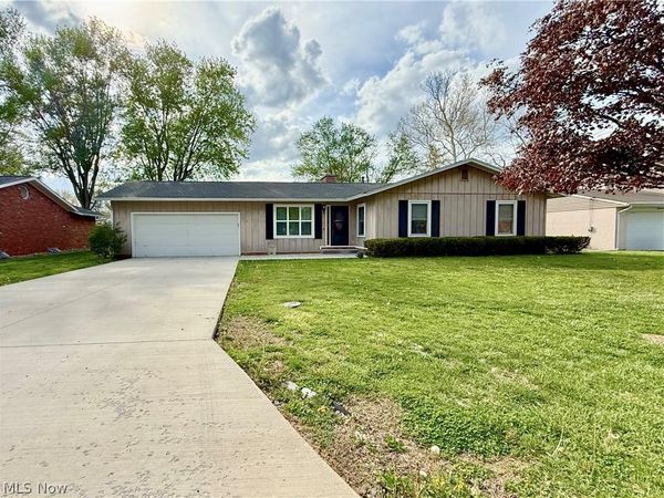 307 Strecker Lane , Marietta, OH 45750