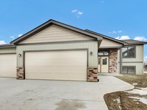 130 Coulee Way , Wabasha, MN 55981