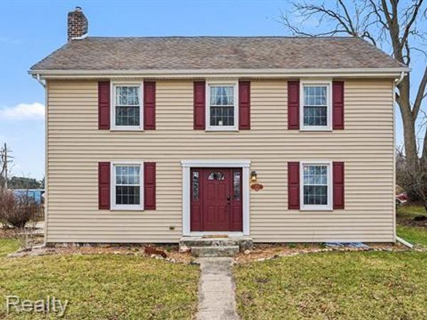 3576 Central Street , Dexter, MI 48130