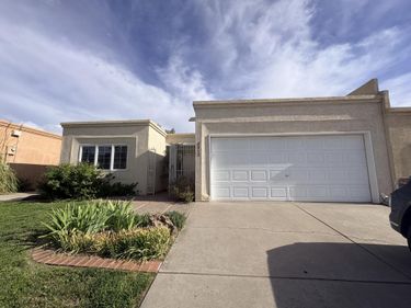 6812 Kelly Ann Road NE, Albuquerque, NM 87109