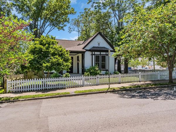 929 Montrose Ave , Nashville, TN 37204