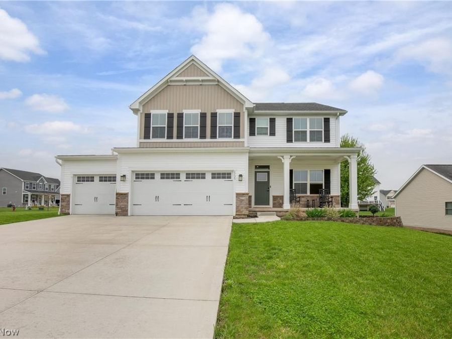 2735 Forestview Street NE, Canton, OH 44721 Photo 1
