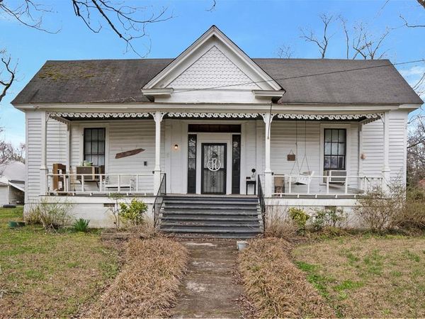 305 Court St, Courtland, MS 38620