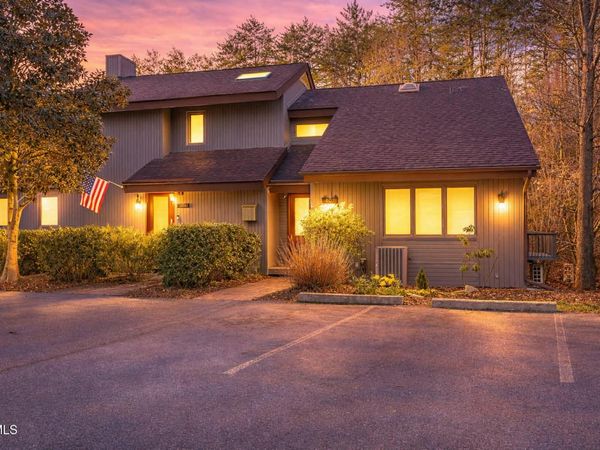 107 Willowbrook Drive, Kingsport, TN 37660