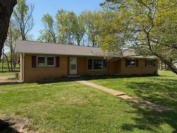 12 Perkins Rd , Fayetteville, TN 37334