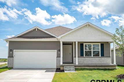 5417 Fenwick Street, Bellevue, NE 68133
