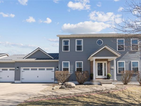 2331 Agate Street , Marion, IA 52302