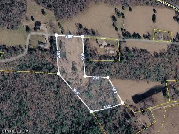577 Blizzard Mines Rd , Harriman, TN 37748