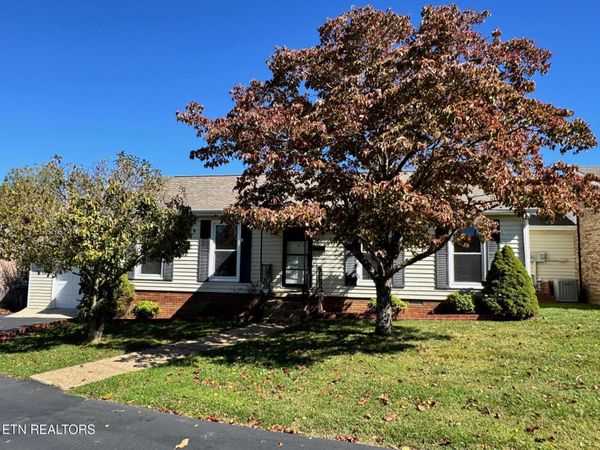 34 Hampton Square , Crossville, TN 38555