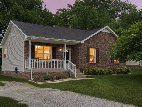 270 Moncrest Dr , Clarksville, TN 37042