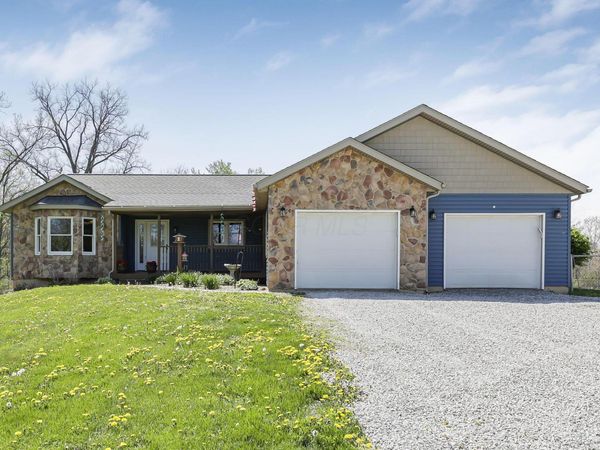 3737 Hopewell Indian Road , Glenford, OH 43739