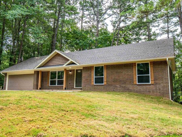 4 Ivy , Arkadelphia, AR 71923
