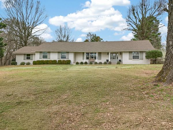 1690 Mt Carmel , Cabot, AR 72023