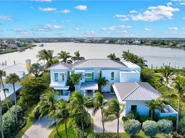 6900 SE Harbor Circle , Stuart, FL 34996