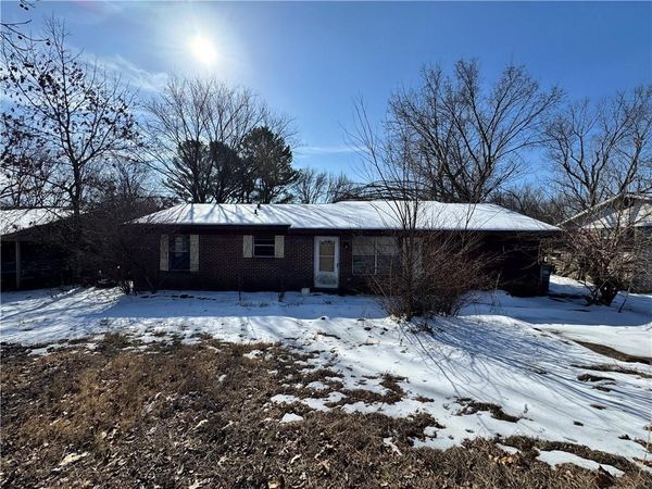 2305 Cottonwood Place , Springdale, AR 72762