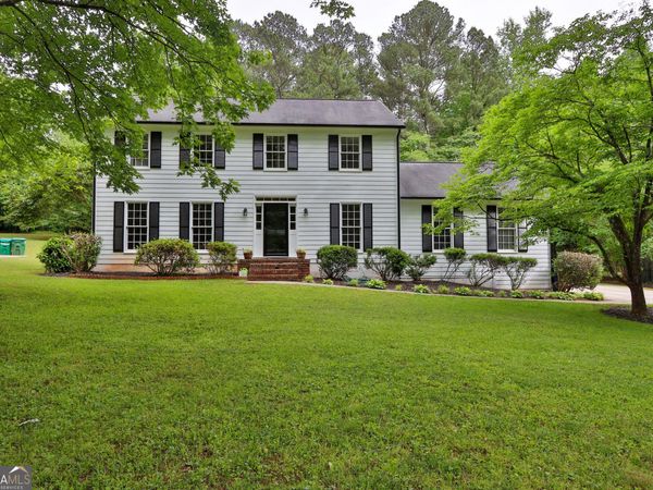 1853 Windcrest Drive SW, Lilburn, GA 30047