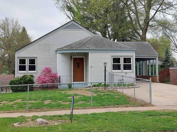 1012 E Corning Street, Red Oak, IA 51566