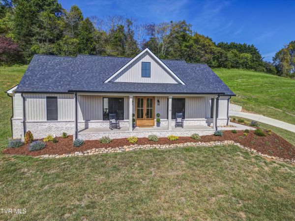 77 Sunset Road, Johnson City, TN 37615