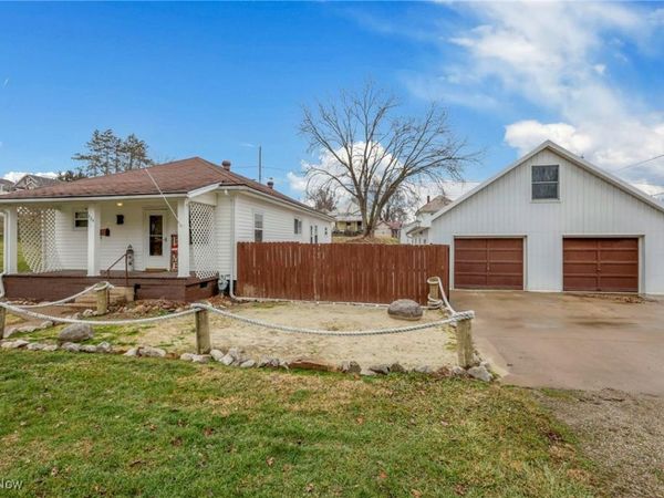 524 Shawnee Street , New Lexington, OH 43764