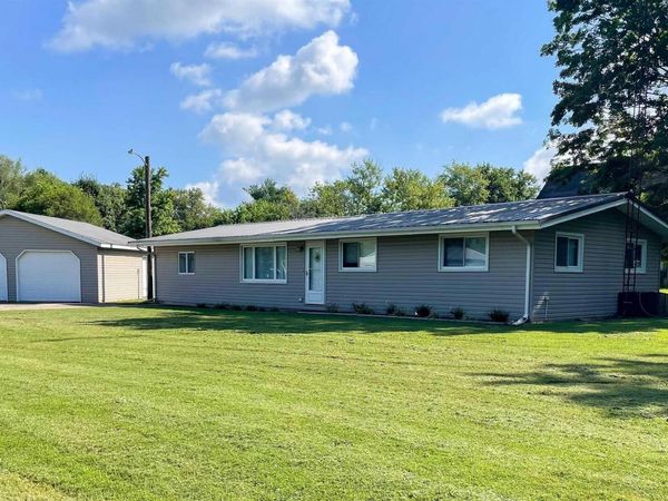 14930 N 1600th Street , Teutopolis, IL 62467