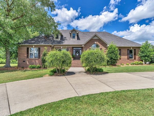 1395 Ragsdale Rd , Manchester, TN 37355