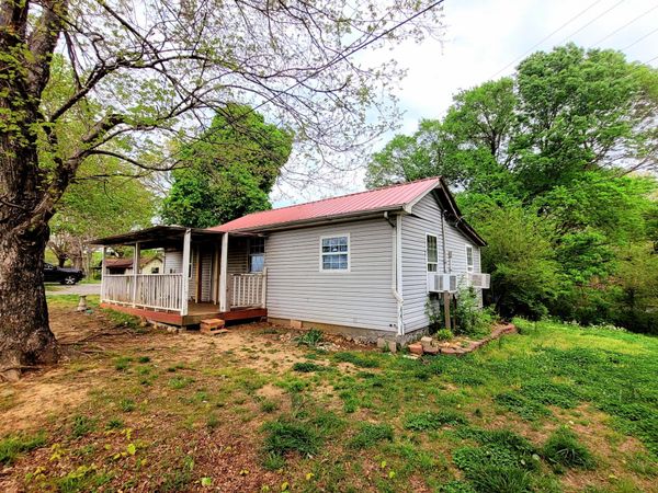 1502 Taylor Town Rd , White Bluff, TN 37187