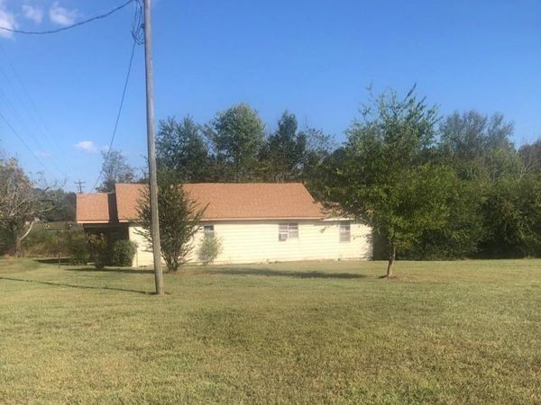 936 Cemetery , Clinton, AR 72031