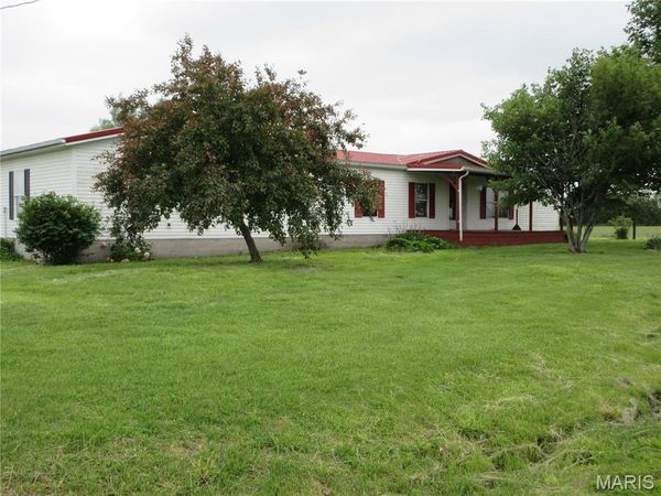 7080 Bee Branch Road , IUKA, IL 62849