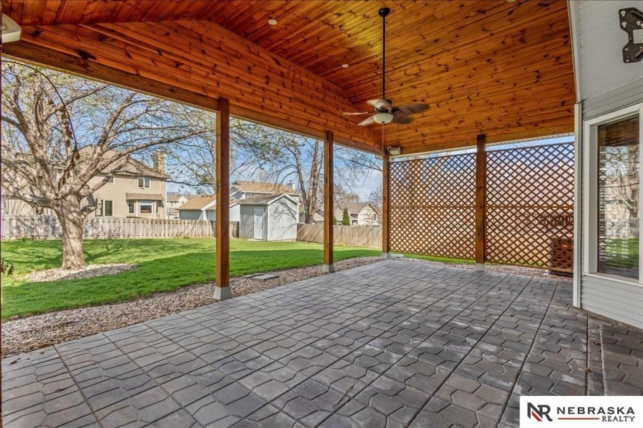 17048 M Street, Omaha, NE 68135