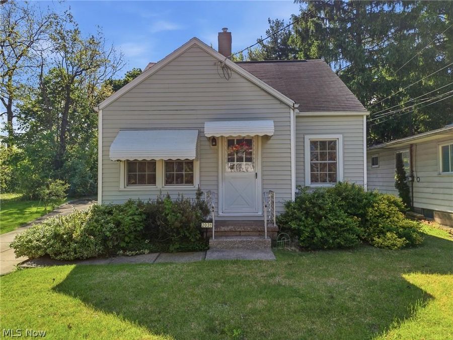2031 Verde Avenue , Akron, OH 44314 Photo 1
