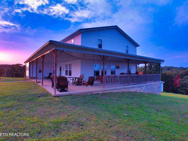 1139 Deer Lodge Hwy , Sunbright, TN 37872