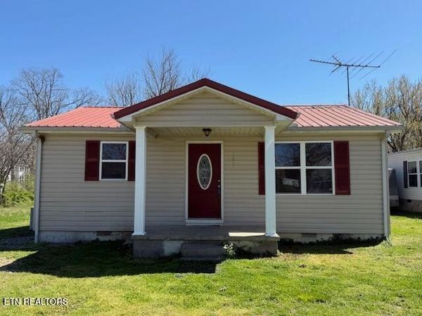 107 Pennsylvania Ave , Etowah, TN 37331