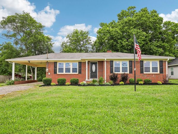 417 Central Ave , Chapel Hill, TN 37034